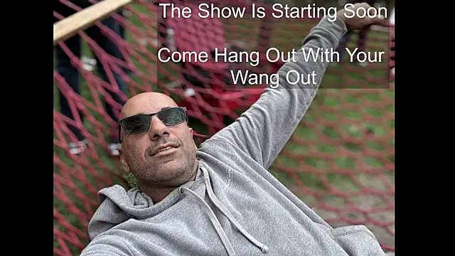 Snapshot of bear_russian_hunk chatting on January 14, 2026, 4:10 pm bear russian hunk online show from January 14, 2026, 4:10 pm