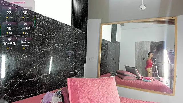 Snapshot of Yaya____11 chatting on October 24, 2025, 4:00 am Yaya 11 online show from October 24, 2025, 4:00 am