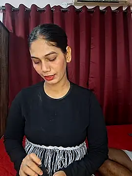 Garima G online show from December 2, 2025, 4:30 pm