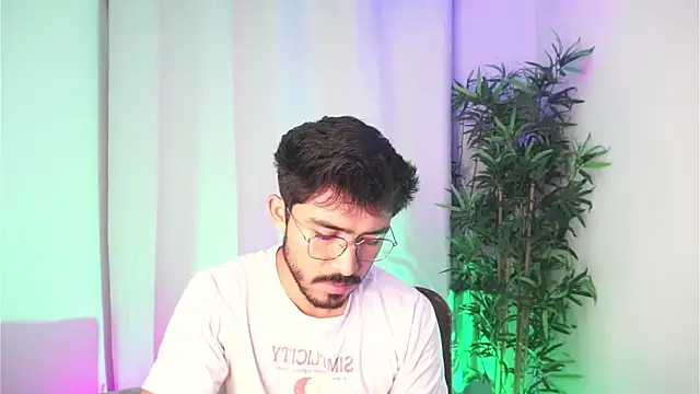 dam0n fr0st online show from April 21, 2026, 1:42 am