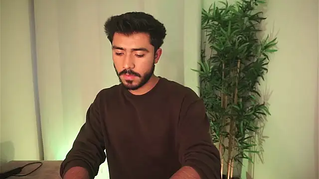 dam0n fr0st online show from March 18, 2026, 9:37 pm