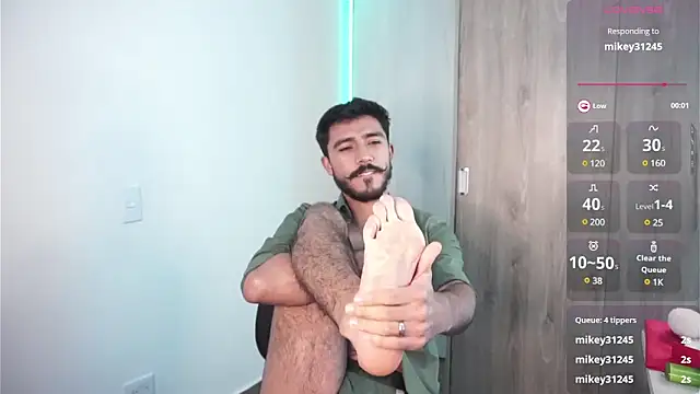 dam0n fr0st online show from December 20, 2024, 1:03 am