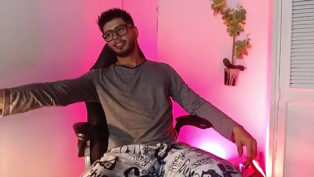 Snapshot of Colby_brown03 chatting on October 24, 2025, 7:02 pm Colby brown03 online show from October 24, 2025, 7:02 pm