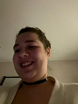 SuzieMurray online show from September 18, 2025, 10:18 am