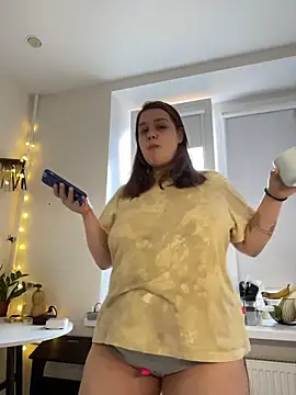 SuzieMurray online show from October 27, 2025, 10:16 am