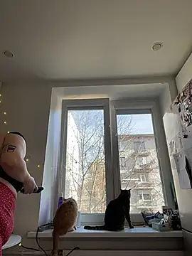 SuzieMurray online show from April 8, 2026, 8:27 am