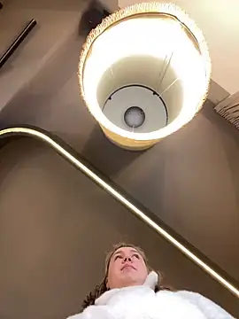 SuzieMurray online show from February 18, 2025, 8:16 am