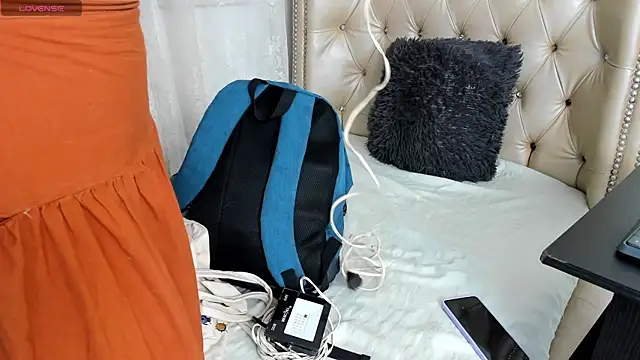 AlexaFoxy18 online show from September 13, 2025, 5:07 am