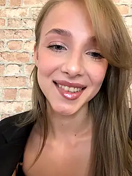 CaseyStar online show from October 24, 2025, 2:16 pm