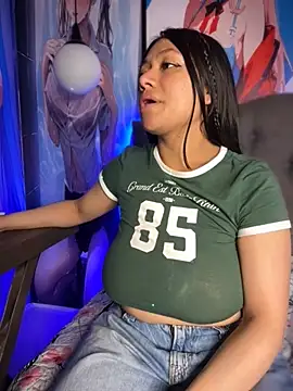 Snapshot of Im_Little chatting on October 28, 2025, 3:18 am Im Little online show from October 28, 2025, 3:18 am