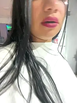 Snapshot of Im_Little chatting on October 14, 2025, 3:18 am Im Little online show from October 14, 2025, 3:18 am