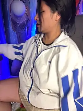 Snapshot of Im_Little chatting on October 21, 2025, 3:39 am Im Little online show from October 21, 2025, 3:39 am