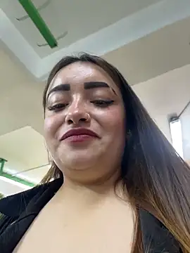 Tatiana O online show from November 17, 2025, 3:05 pm