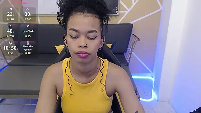 Shenna brunette  online show from March 12, 2025, 1:08 pm