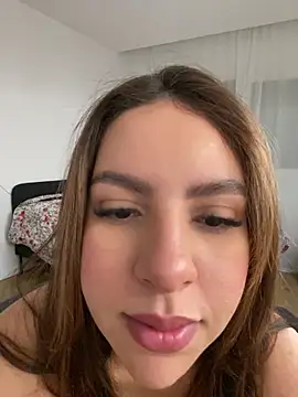 brazilianbbinuk online show from April 17, 2026, 11:02 am