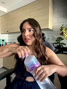 brazilianbbinuk online show from October 11, 2025, 1:01 pm