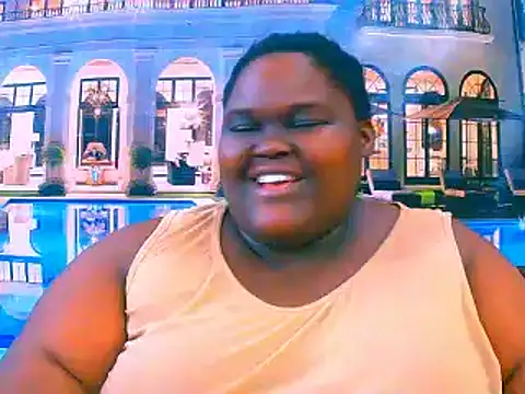 Snapshot of EbonyHotBuns chatting on May 16, 2026, 10:36 am EbonyHotBuns online show from May 16, 2026, 10:36 am