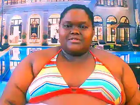 Snapshot of EbonyHotBuns chatting on May 16, 2026, 10:42 pm EbonyHotBuns online show from May 16, 2026, 10:42 pm