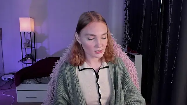 ReddHotPipper online show from November 11, 2025, 3:23 am