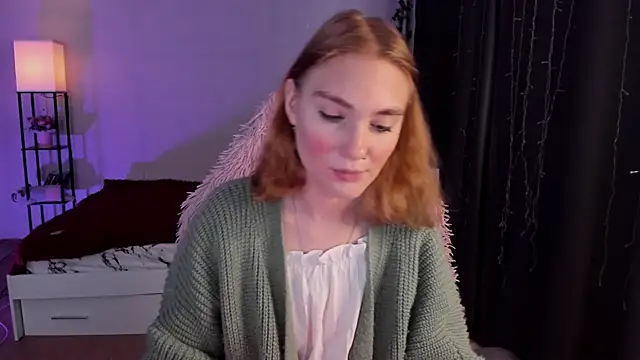 ReddHotPipper online show from October 22, 2025, 3:28 am