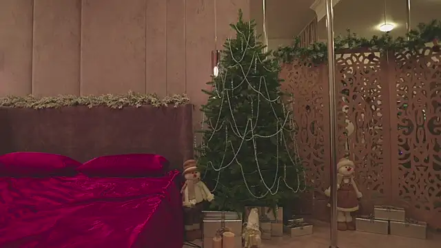 Smiley Mia online show from January 9, 2026, 5:03 am