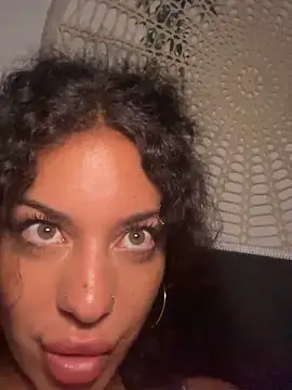 Snapshot of AlyssaHottv_ chatting on April 22, 2026, 10:05 pm AlyssaHottv online show from April 22, 2026, 10:05 pm