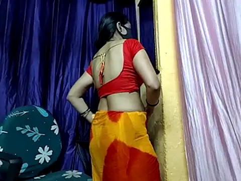 poojaxxx65 online show from March 10, 2026, 10:58 pm