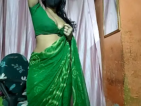 poojaxxx65 online show from December 1, 2025, 10:54 pm