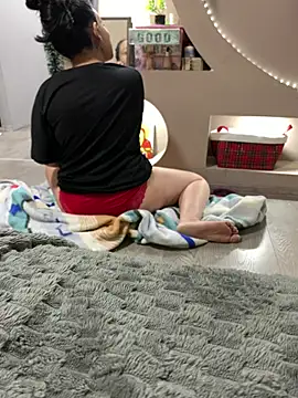 lora19922 online show from January 8, 2026, 9:54 pm