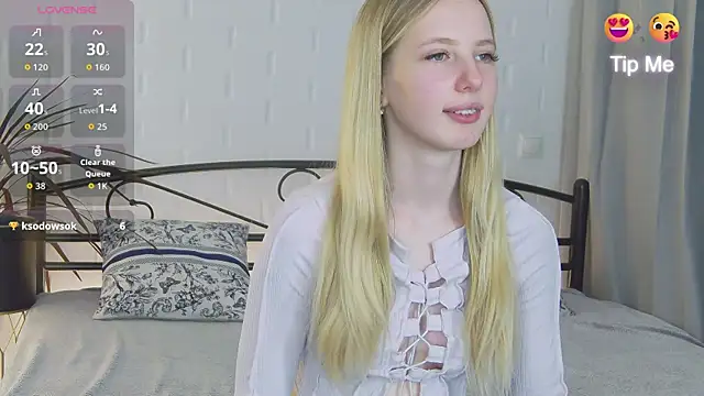 KarnetJ online show from October 15, 2025, 8:06 pm