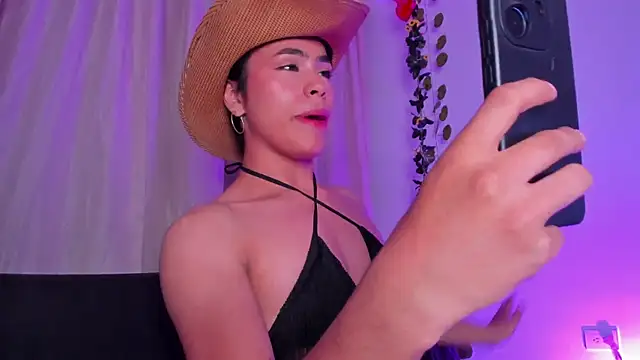 Little michell online show from October 15, 2025, 4:00 am