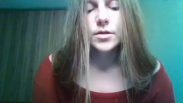 Snapshot of Evasapples chatting on June 6, 2026, 10:15 pm Evasapples online show from June 6, 2026, 10:15 pm