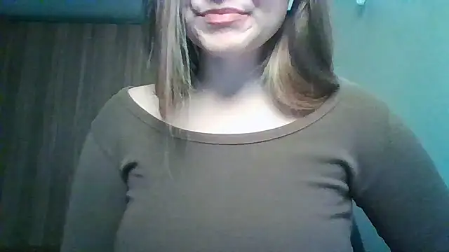 Evasapples online show from March 13, 2026, 8:58 pm