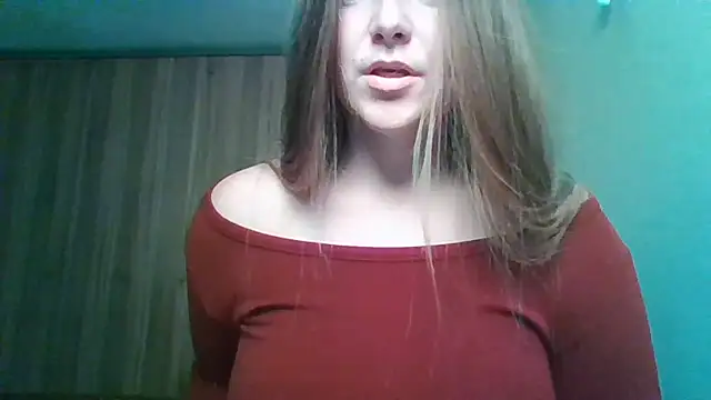 Snapshot of Evasapples chatting on June 11, 2026, 1:19 pm Evasapples online show from June 11, 2026, 1:19 pm