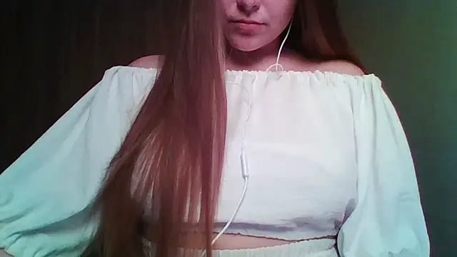 Evasapples online show from April 15, 2026, 7:29 pm