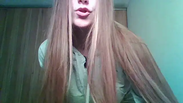 Evasapples online show from January 15, 2026, 5:16 pm