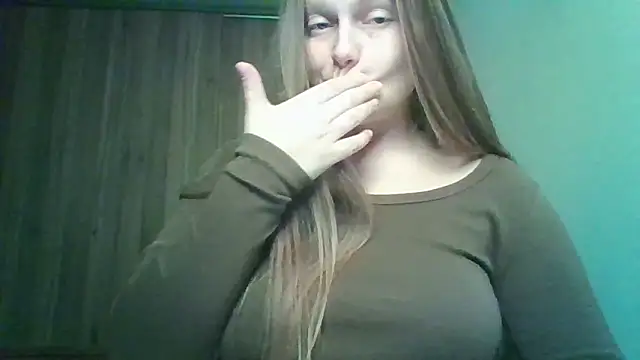 Evasapples online show from March 6, 2026, 8:15 pm