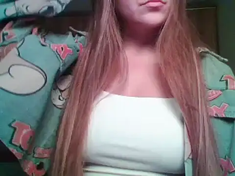 Evasapples online show from October 16, 2025, 8:50 pm