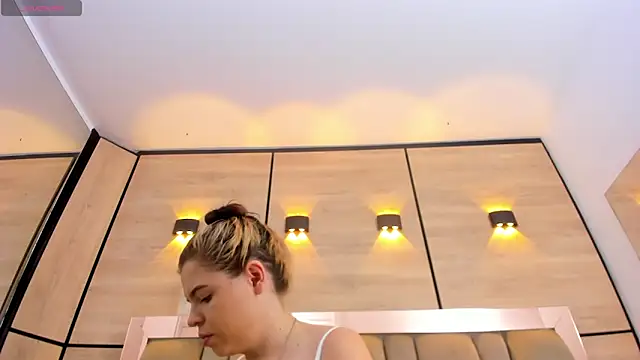 dorothy vegga online show from December 3, 2025, 3:51 am