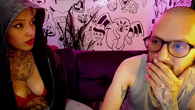 tatouagendecouple online show from February 15, 2025, 3:42 am