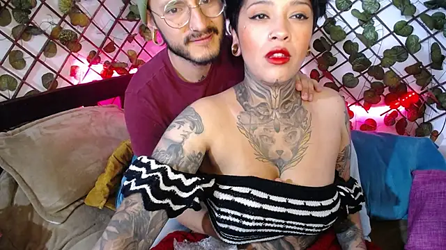 tatouagendecouple online show from March 20, 2025, 3:14 pm