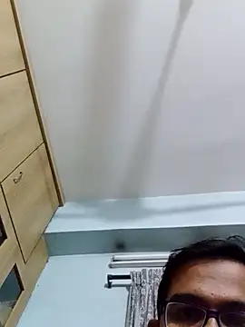 akash125800 online show from February 16, 2026, 7:34 pm