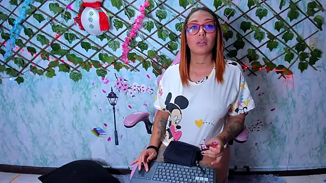 Pamesmith online show from December 17, 2025, 3:44 am