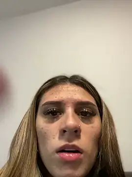 Snapshot of aliisonn_parker26 chatting on February 17, 2025, 7:01 pm aliisonn parker26 online show from February 17, 2025, 7:01 pm