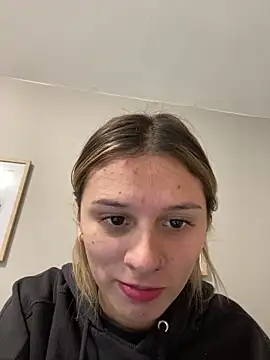 Snapshot of aliisonn_parker26 chatting on January 25, 2025, 6:35 pm aliisonn parker26 online show from January 25, 2025, 6:35 pm