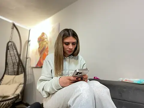 Snapshot of aliisonn_parker26 chatting on March 2, 2025, 2:08 am aliisonn parker26 online show from March 2, 2025, 2:08 am