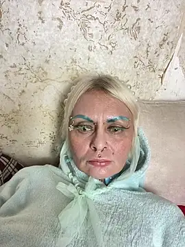 Gardener of Illusions online show from September 14, 2025, 11:27 pm