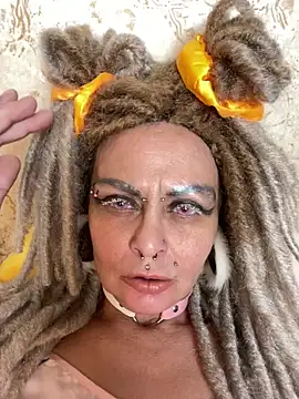 Gardener of Illusions online show from February 6, 2026, 2:29 am