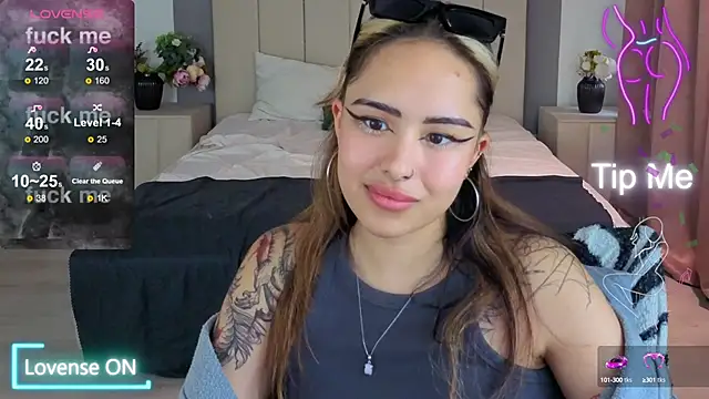 baby  kim online show from October 11, 2025, 9:32 am