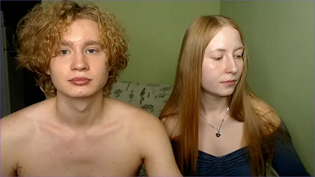 AliceStoneJhonyStone online show from October 24, 2025, 5:01 pm